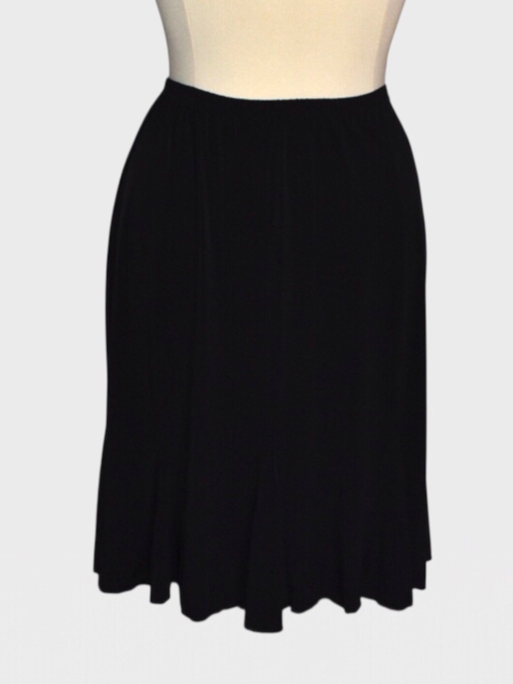 Briggs New York Stretch Godet Skirt